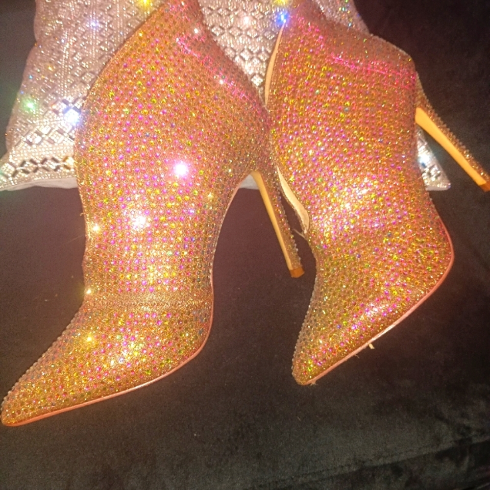 BLING BLING AND MORE BLING!!!!